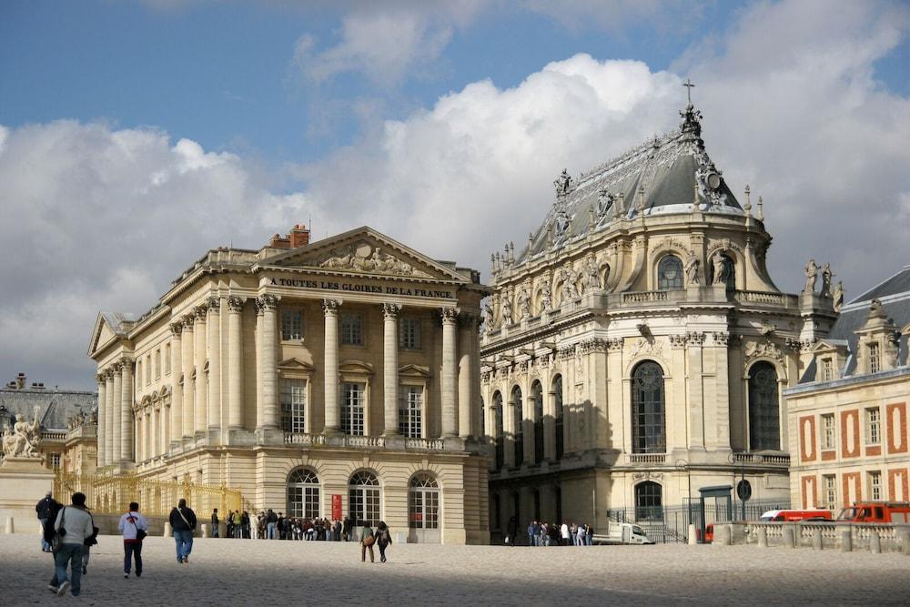 Hotel La Sanguine Paris Bagian luar foto